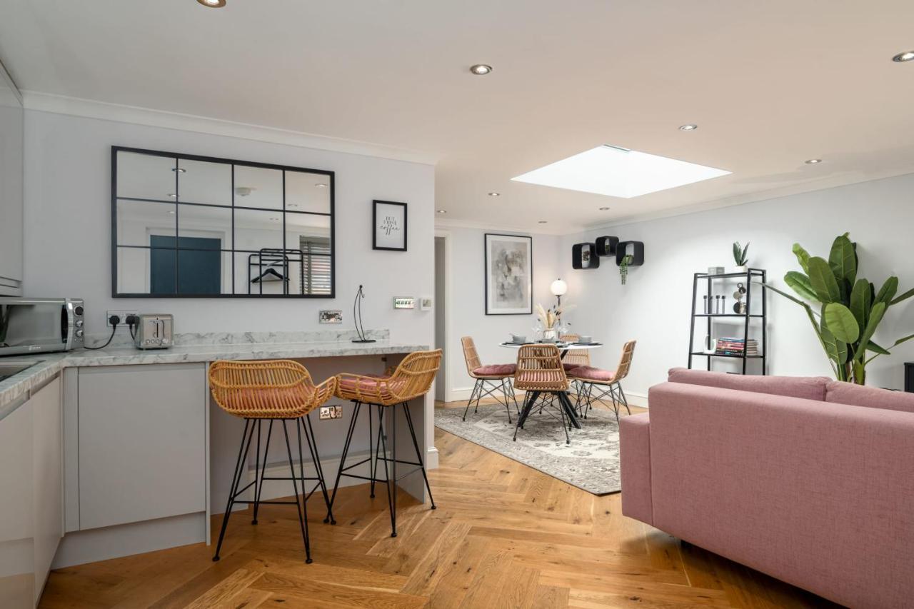 Guestready - Unique Home Near Wimbledon With Gorgeous Deck And Parking 伦敦 外观 照片