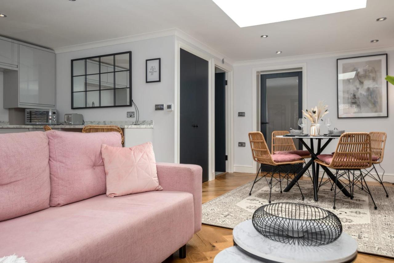 Guestready - Unique Home Near Wimbledon With Gorgeous Deck And Parking 伦敦 外观 照片