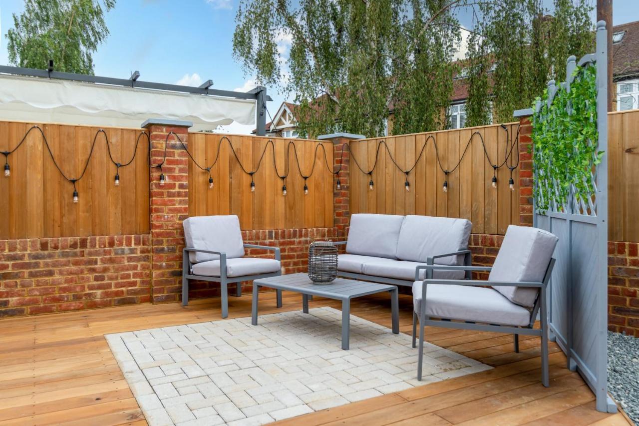 Guestready - Unique Home Near Wimbledon With Gorgeous Deck And Parking 伦敦 外观 照片
